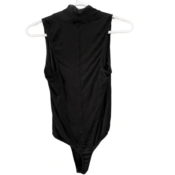 Black Guess by Marciano thong bodysuit.open front, size small NWOT - Picture 3 of 4